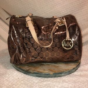Micheal Kors purse